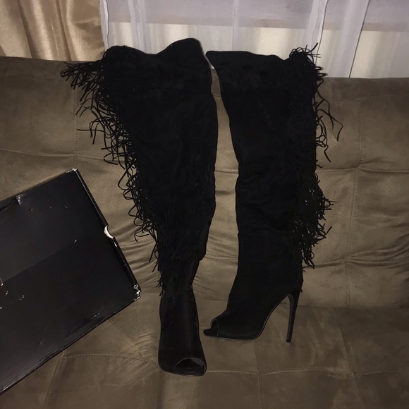 Boots - Picture 3 of 4